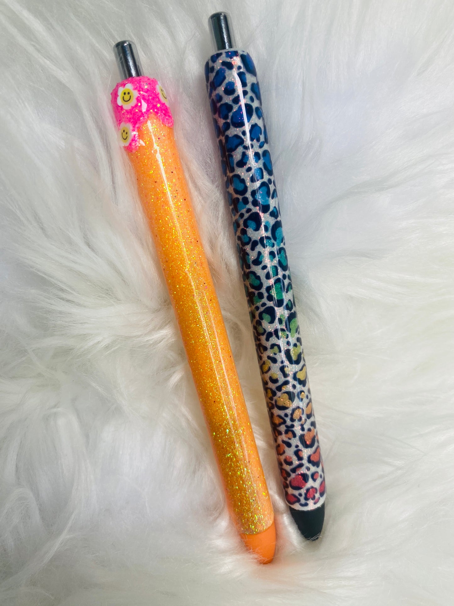 Glitter pens