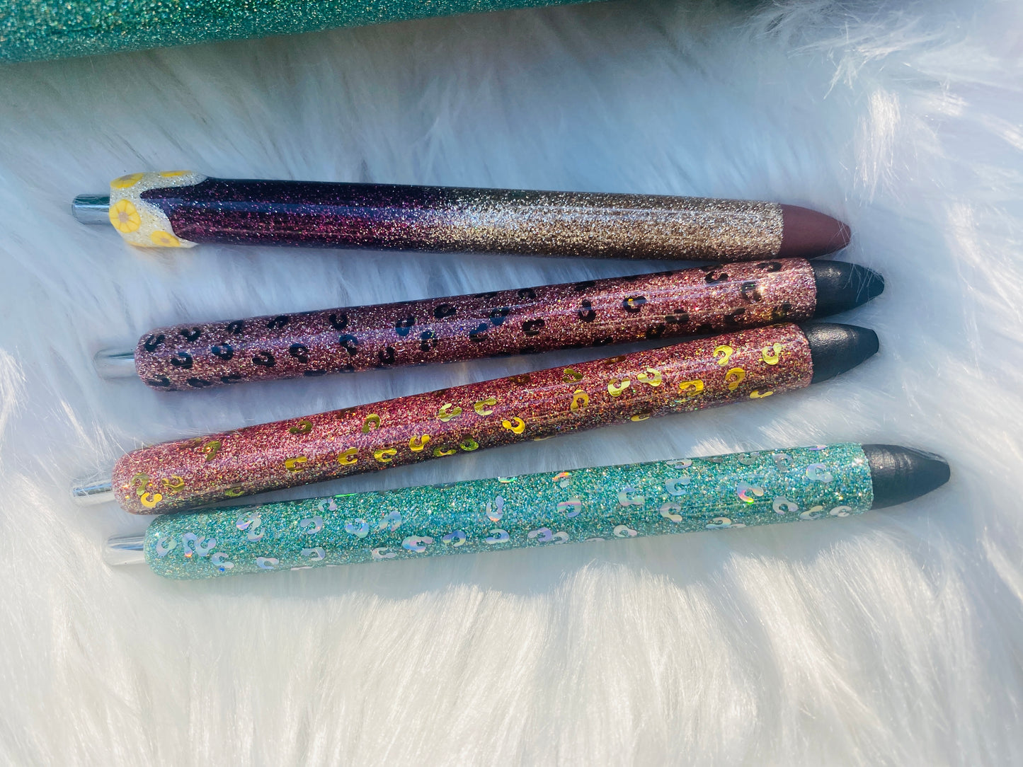 Fall pens