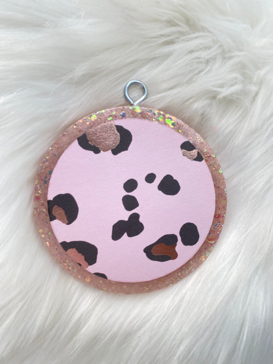 Pink leopard (love spell)